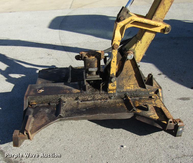 image for item DE4909 2000 John Deere 7210 tractor