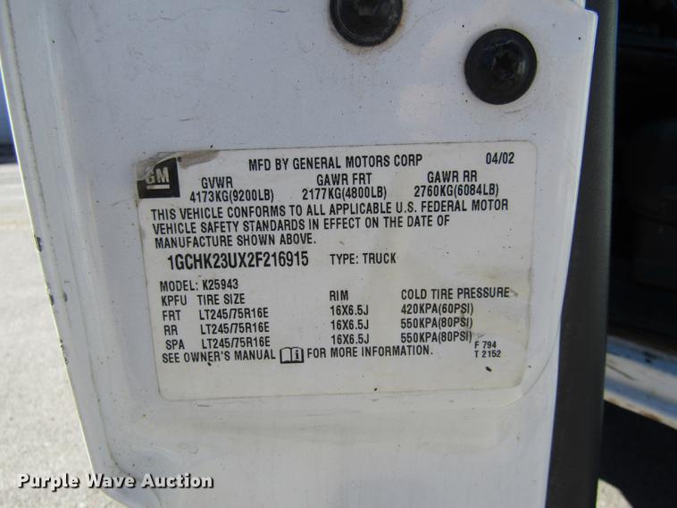 image for item DE4910 2002 Chevrolet Silverado 2500HD Crew Cab pickup truck