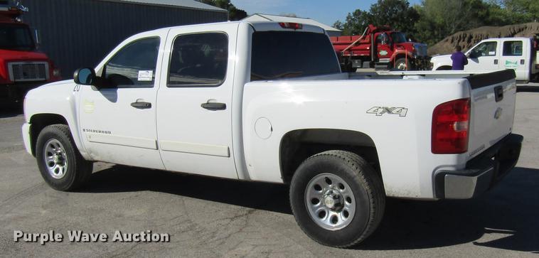 image for item DE4912 2008 Chevrolet Silverado 1500 Crew Cab pickup truck