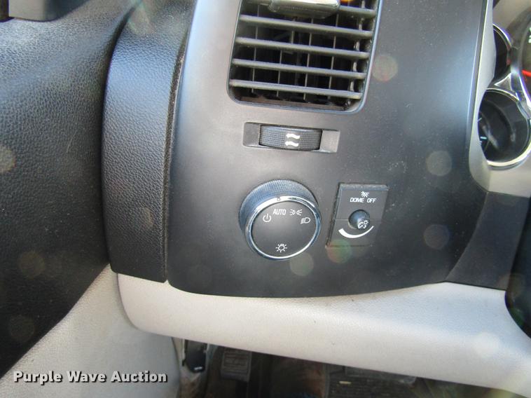 image for item DE4912 2008 Chevrolet Silverado 1500 Crew Cab pickup truck