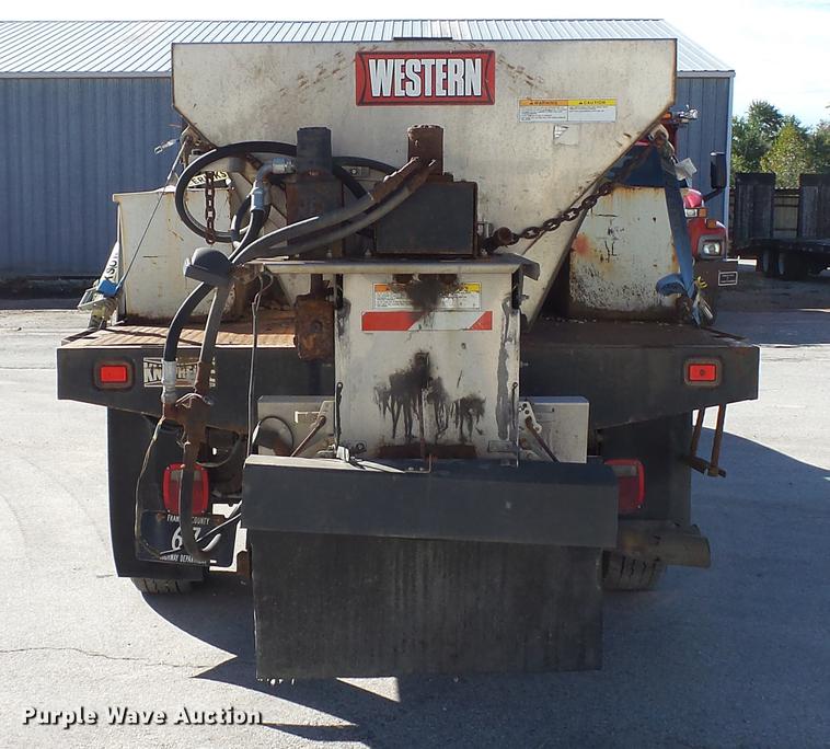 image for item DE4913 2008 Ford F250 Super Duty XL flatbed Crew Cab pickup truck