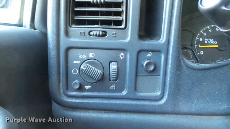 image for item DE4914 2006 Chevrolet Silverado 1500 pickup truck