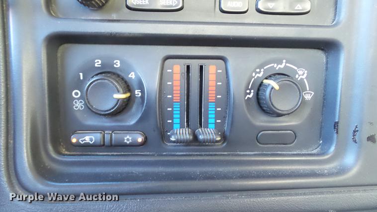 image for item DE4914 2006 Chevrolet Silverado 1500 pickup truck