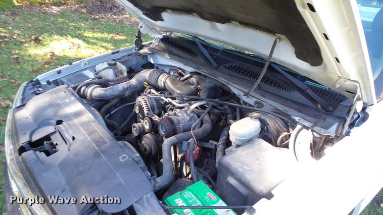 image for item DE4914 2006 Chevrolet Silverado 1500 pickup truck