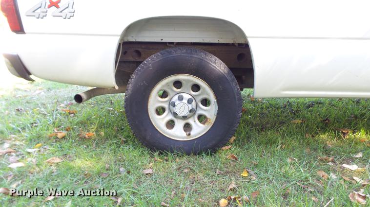 image for item DE4914 2006 Chevrolet Silverado 1500 pickup truck