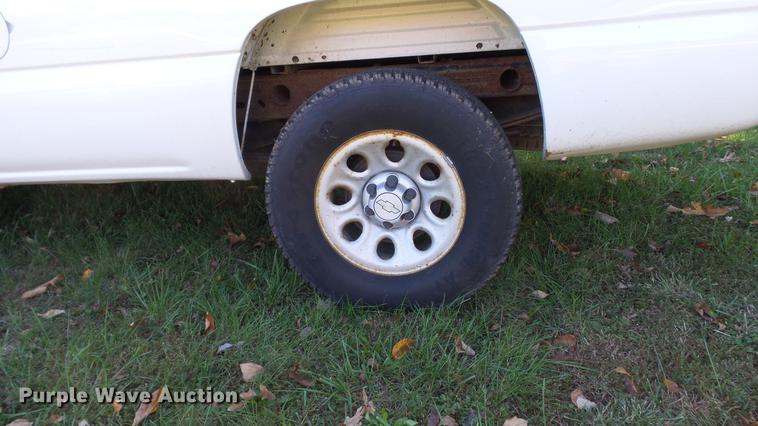 image for item DE4914 2006 Chevrolet Silverado 1500 pickup truck