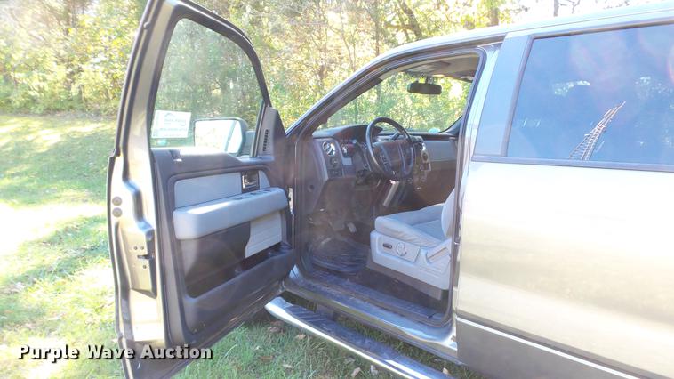 image for item DE4916 2013 Ford F150 SuperCrew pickup truck