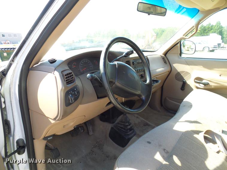 image for item DE5250 1997 Ford F150 SuperCab pickup truck