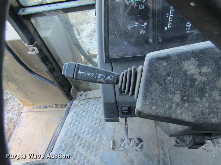 image for item DE5871 New Holland FA5TVW tractor