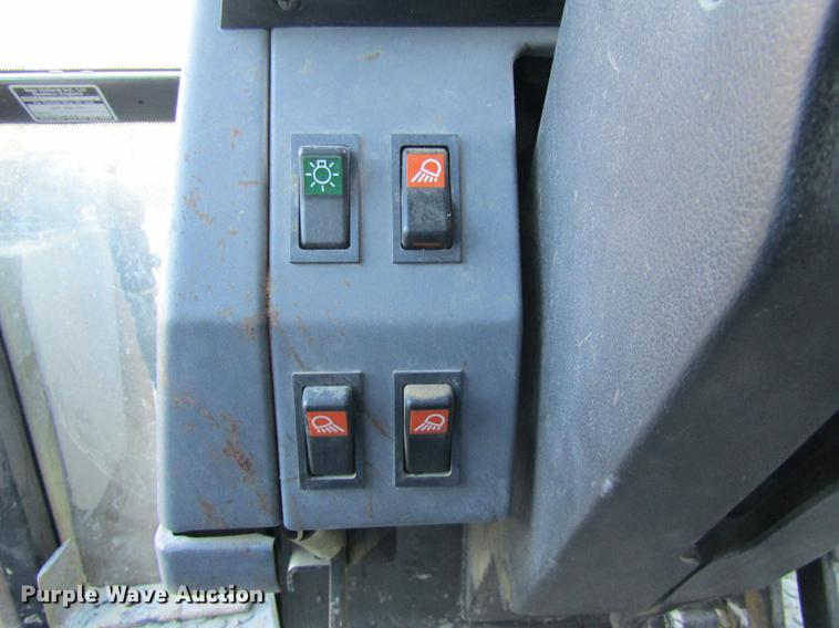 image for item DE5871 New Holland FA5TVW tractor