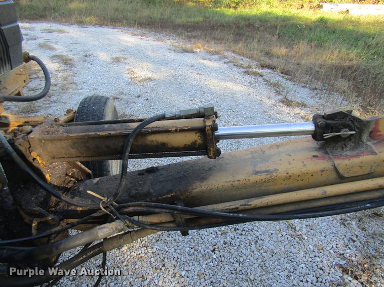 image for item DE5871 New Holland FA5TVW tractor