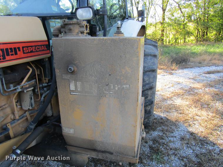 image for item DE5871 New Holland FA5TVW tractor