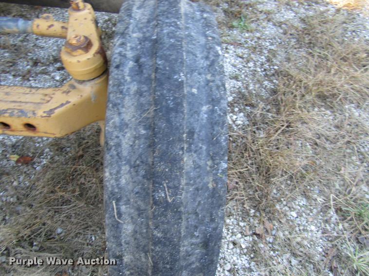 image for item DE5871 New Holland FA5TVW tractor