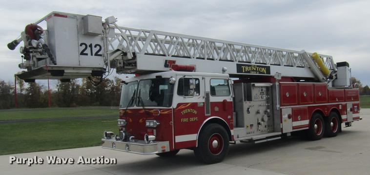 image for item DE5879 1985 Duplex 35270-85 ladder fire truck