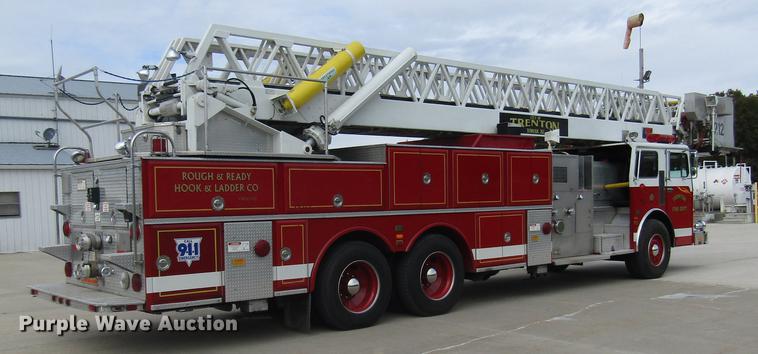 image for item DE5879 1985 Duplex 35270-85 ladder fire truck
