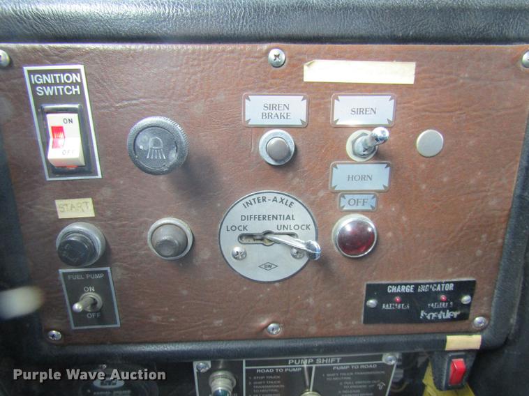 image for item DE5879 1985 Duplex 35270-85 ladder fire truck