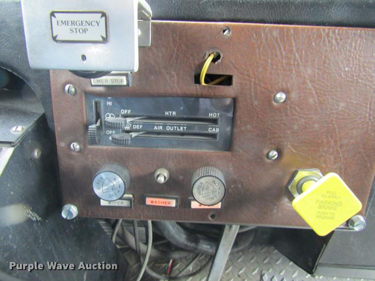 image for item DE5879 1985 Duplex 35270-85 ladder fire truck