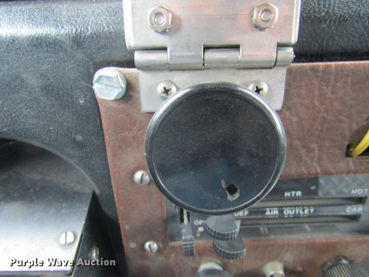 image for item DE5879 1985 Duplex 35270-85 ladder fire truck