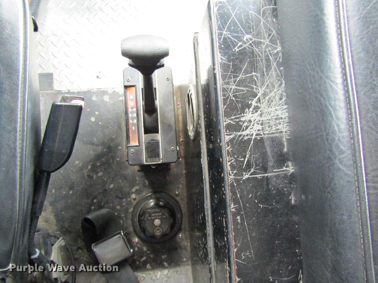 image for item DE5879 1985 Duplex 35270-85 ladder fire truck