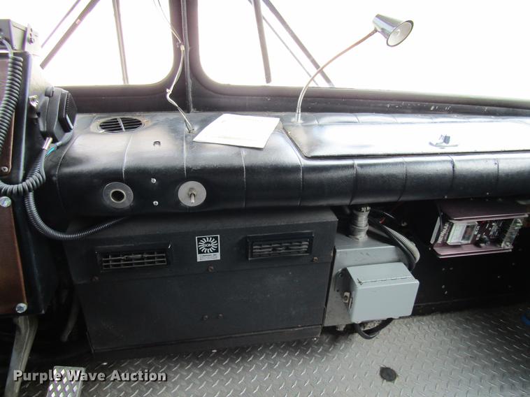 image for item DE5879 1985 Duplex 35270-85 ladder fire truck