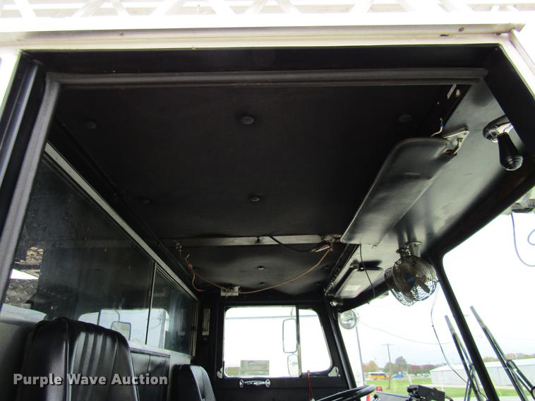 image for item DE5879 1985 Duplex 35270-85 ladder fire truck