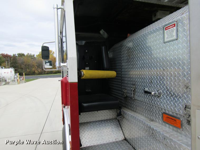 image for item DE5879 1985 Duplex 35270-85 ladder fire truck