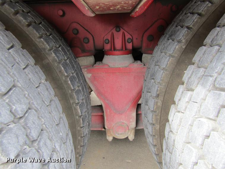 image for item DE5879 1985 Duplex 35270-85 ladder fire truck