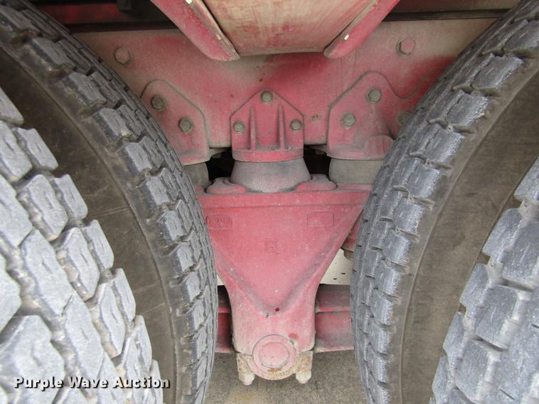 image for item DE5879 1985 Duplex 35270-85 ladder fire truck