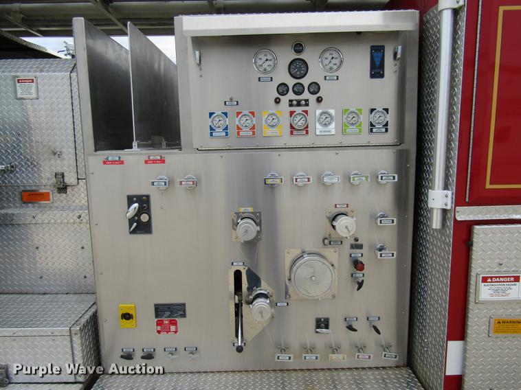 image for item DE5879 1985 Duplex 35270-85 ladder fire truck