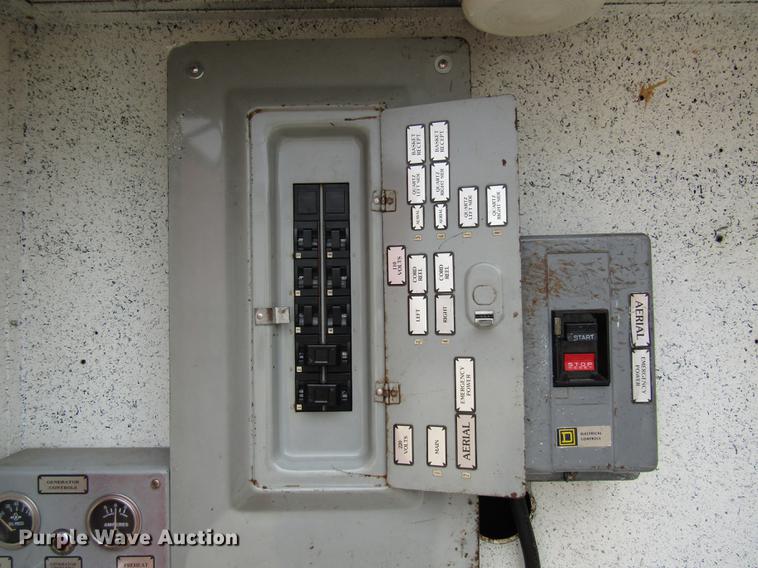 image for item DE5879 1985 Duplex 35270-85 ladder fire truck