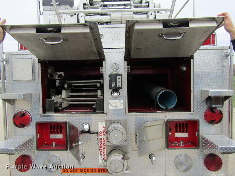 image for item DE5879 1985 Duplex 35270-85 ladder fire truck