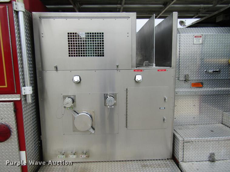 image for item DE5879 1985 Duplex 35270-85 ladder fire truck