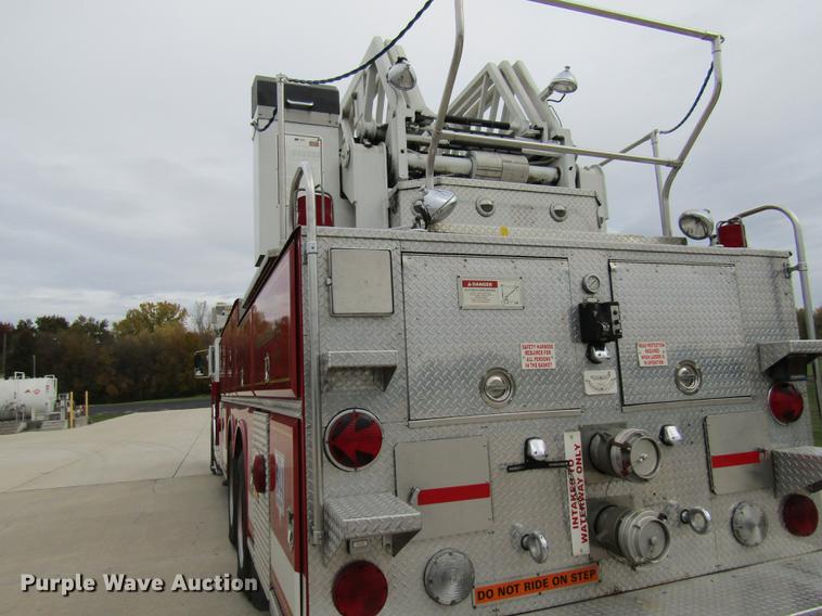 image for item DE5879 1985 Duplex 35270-85 ladder fire truck