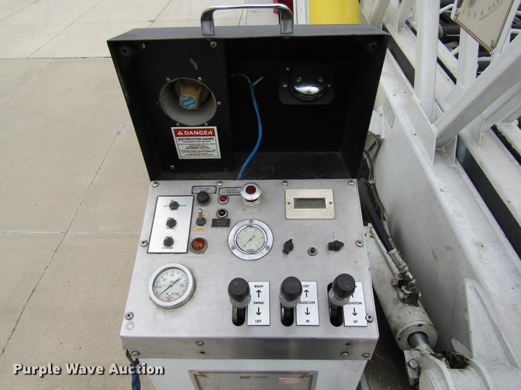 image for item DE5879 1985 Duplex 35270-85 ladder fire truck