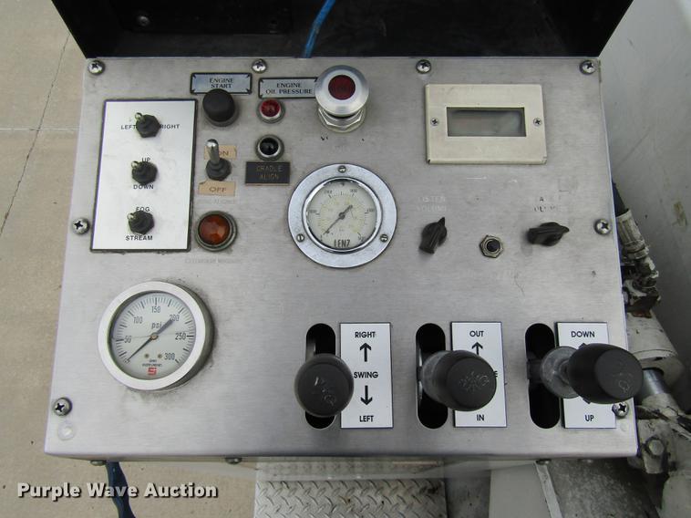 image for item DE5879 1985 Duplex 35270-85 ladder fire truck