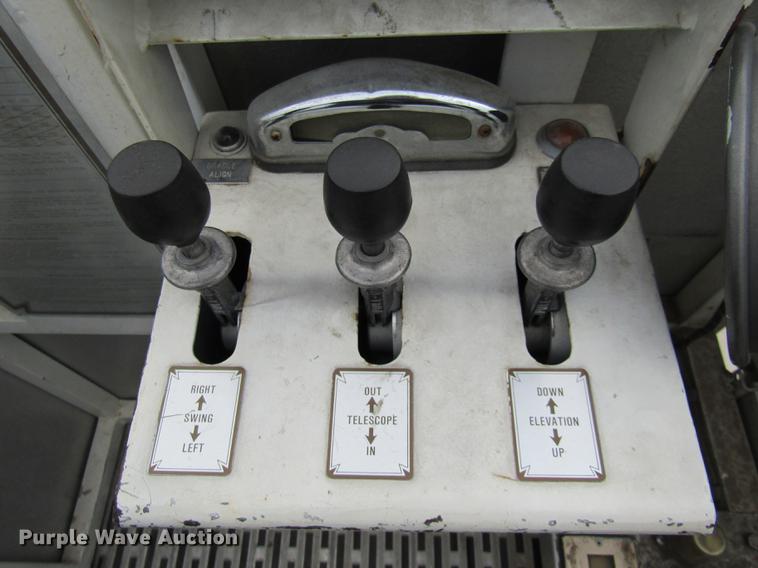 image for item DE5879 1985 Duplex 35270-85 ladder fire truck