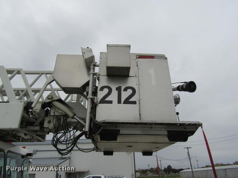 image for item DE5879 1985 Duplex 35270-85 ladder fire truck