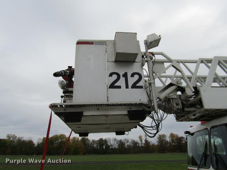 image for item DE5879 1985 Duplex 35270-85 ladder fire truck