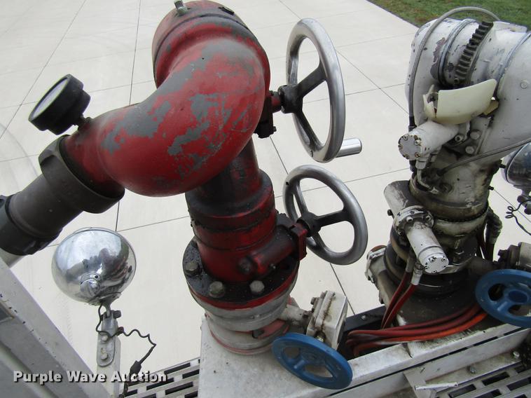 image for item DE5879 1985 Duplex 35270-85 ladder fire truck