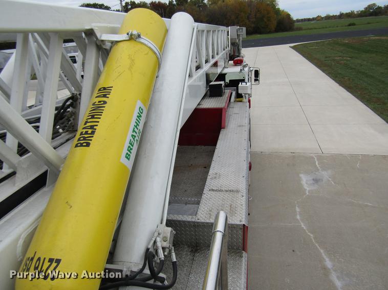 image for item DE5879 1985 Duplex 35270-85 ladder fire truck