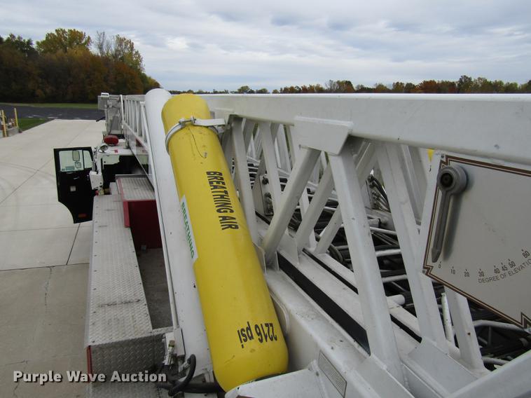 image for item DE5879 1985 Duplex 35270-85 ladder fire truck