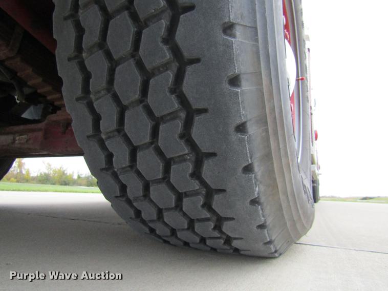 image for item DE5879 1985 Duplex 35270-85 ladder fire truck