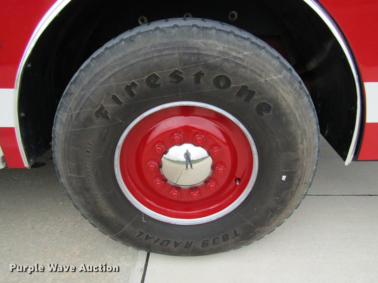 image for item DE5879 1985 Duplex 35270-85 ladder fire truck