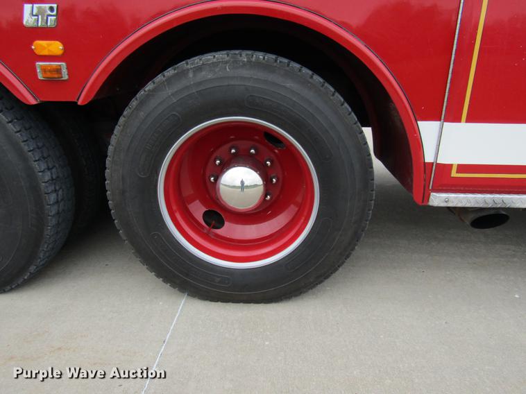 image for item DE5879 1985 Duplex 35270-85 ladder fire truck