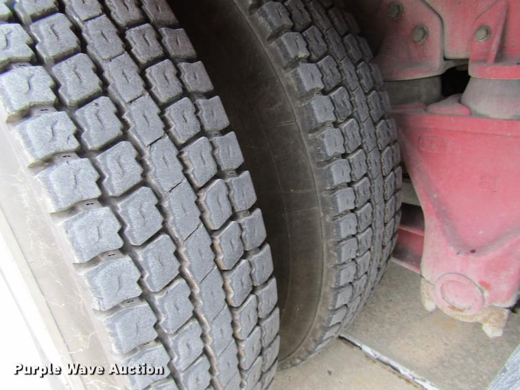 image for item DE5879 1985 Duplex 35270-85 ladder fire truck