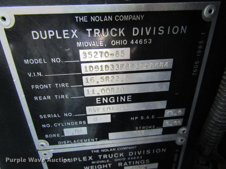 image for item DE5879 1985 Duplex 35270-85 ladder fire truck