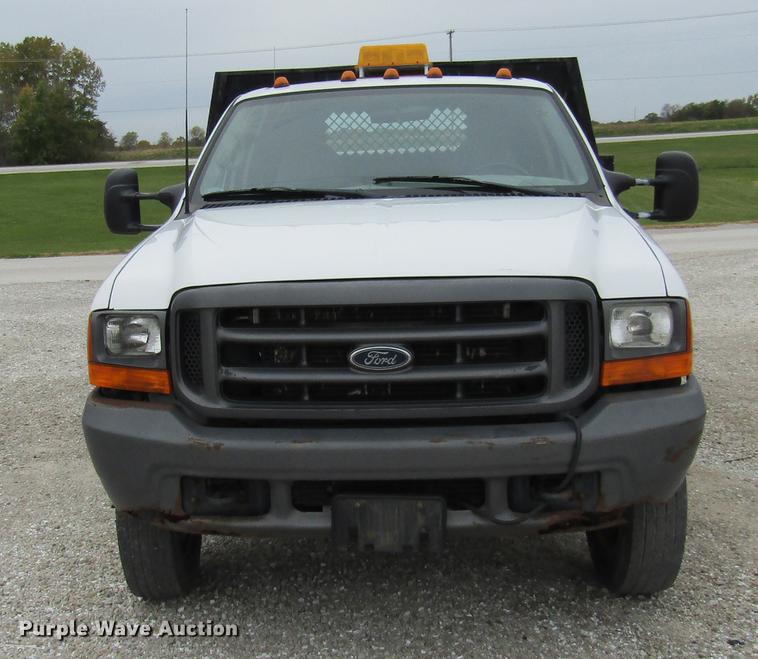 image for item DE5880 2000 Ford F450 Super Duty dump truck
