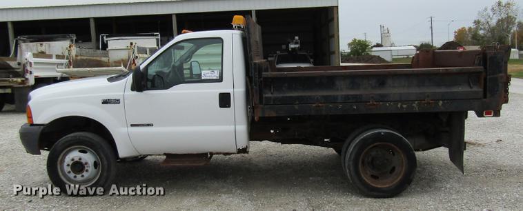 image for item DE5880 2000 Ford F450 Super Duty dump truck
