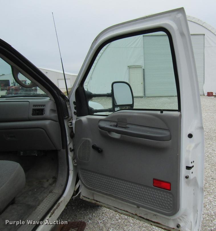 image for item DE5880 2000 Ford F450 Super Duty dump truck