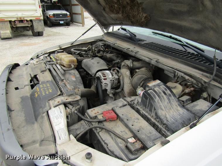 image for item DE5880 2000 Ford F450 Super Duty dump truck